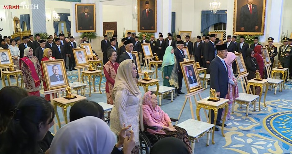 Prosesi pemberian gelar Pahlawan Nasional untuk Soeharto, bertepatan dengan Hari Pahlawan Nasional. (Youtube Biro pers,media Sekretariat Presiden)